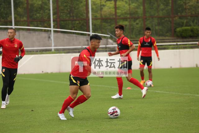 开云体育-国足上午结束最重要一课 扬科维奇演练“破韩”大法